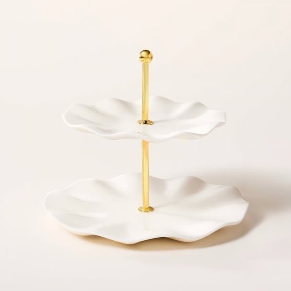KATE SPADE NWT ruffled ceramic two tier serving stand -cream - Picture 2 of 3